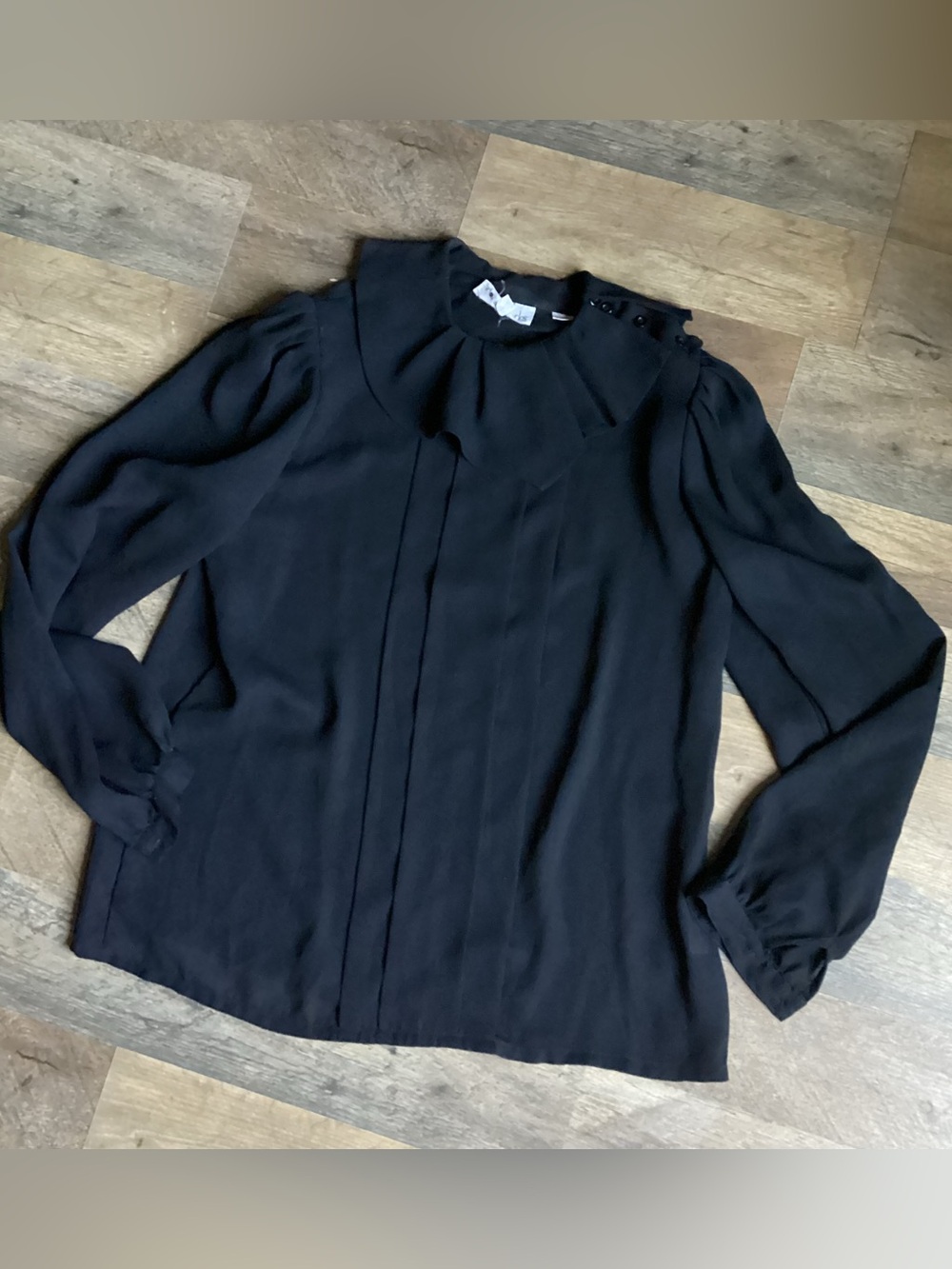 Vintage Blouseworks Women's Black Pleated Long Sleeve Blouse